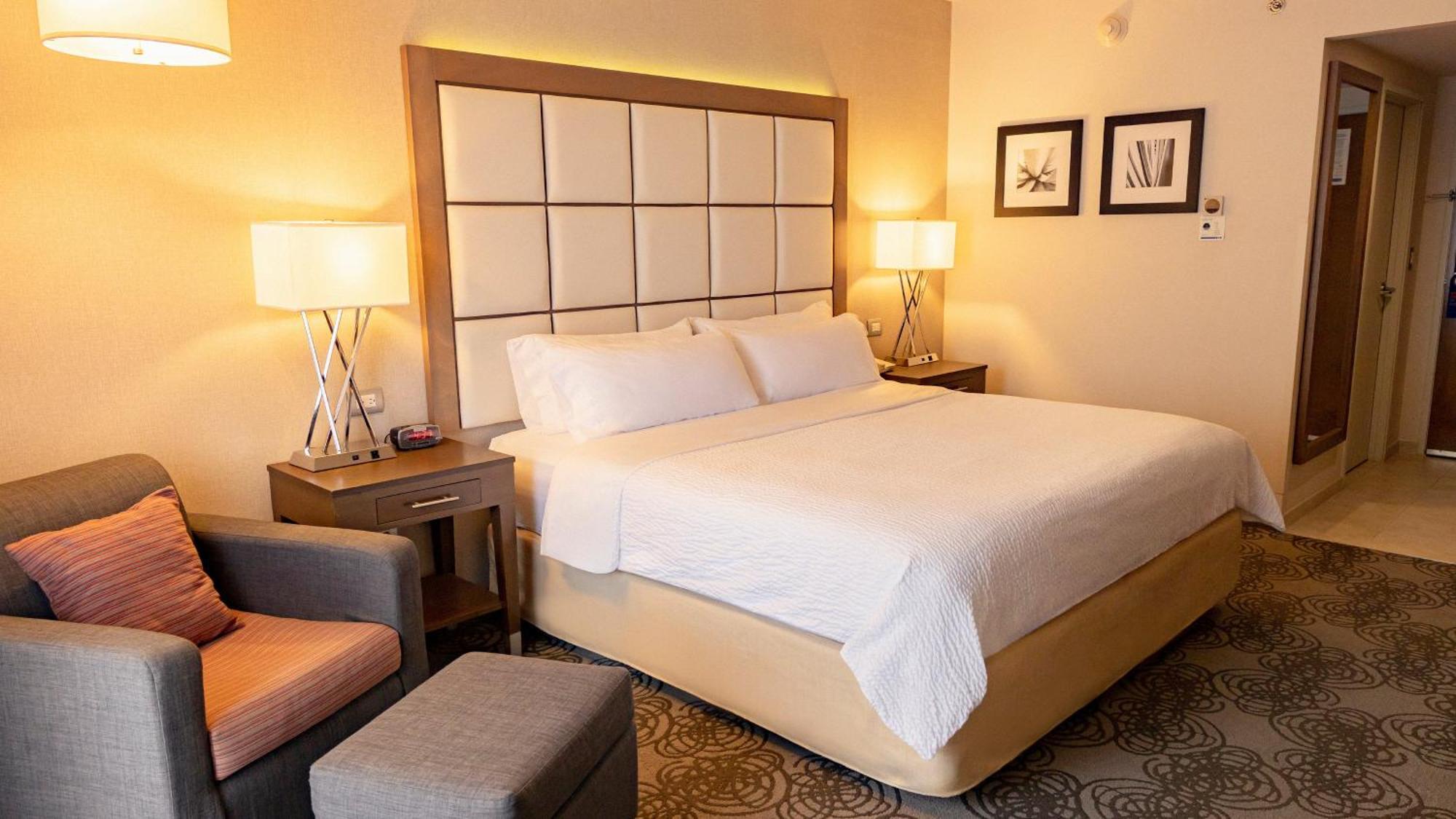 Holiday Inn Express & Suites Chihuahua Juventud By Ihg Zewnętrze zdjęcie