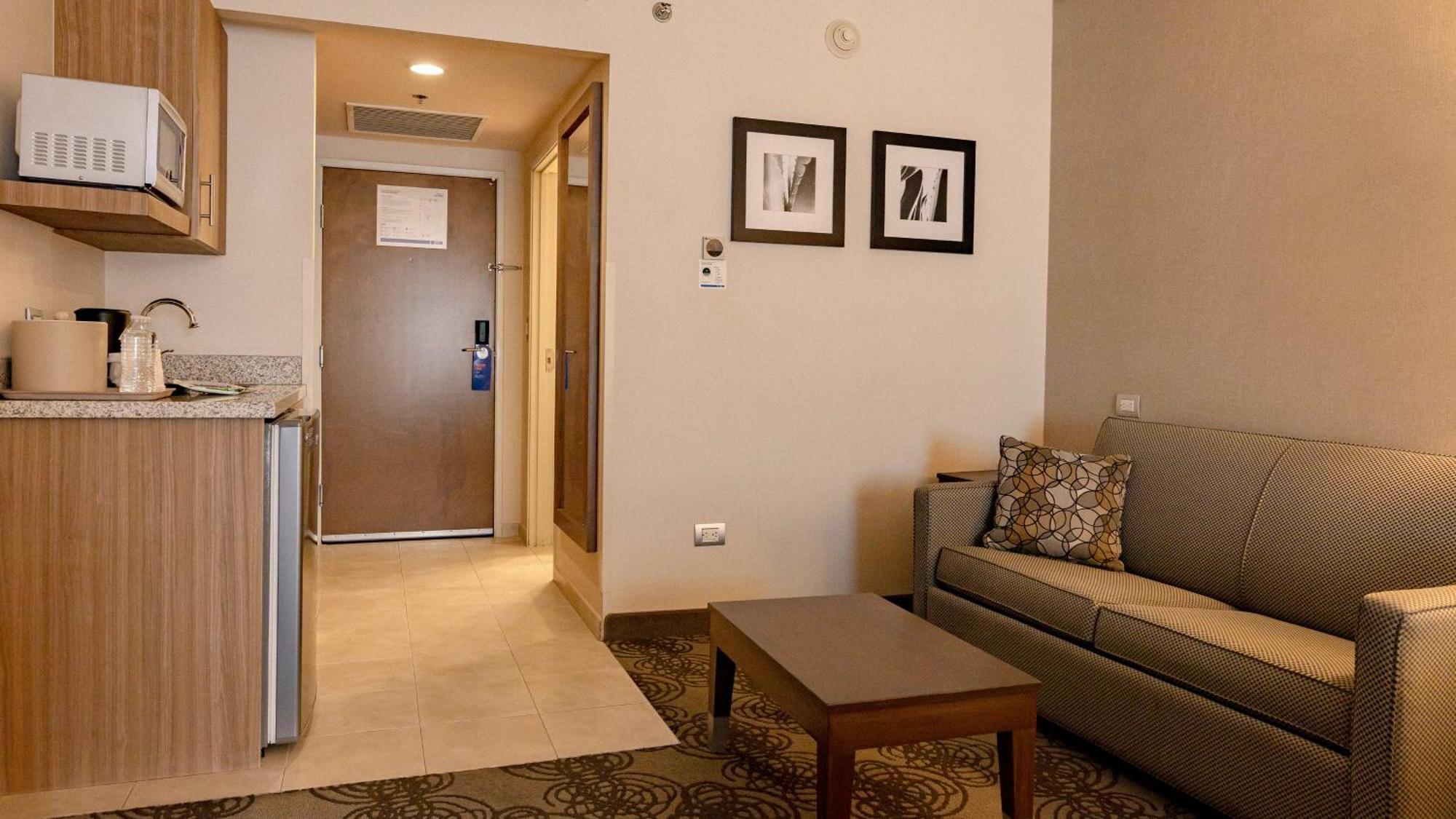 Holiday Inn Express & Suites Chihuahua Juventud By Ihg Zewnętrze zdjęcie