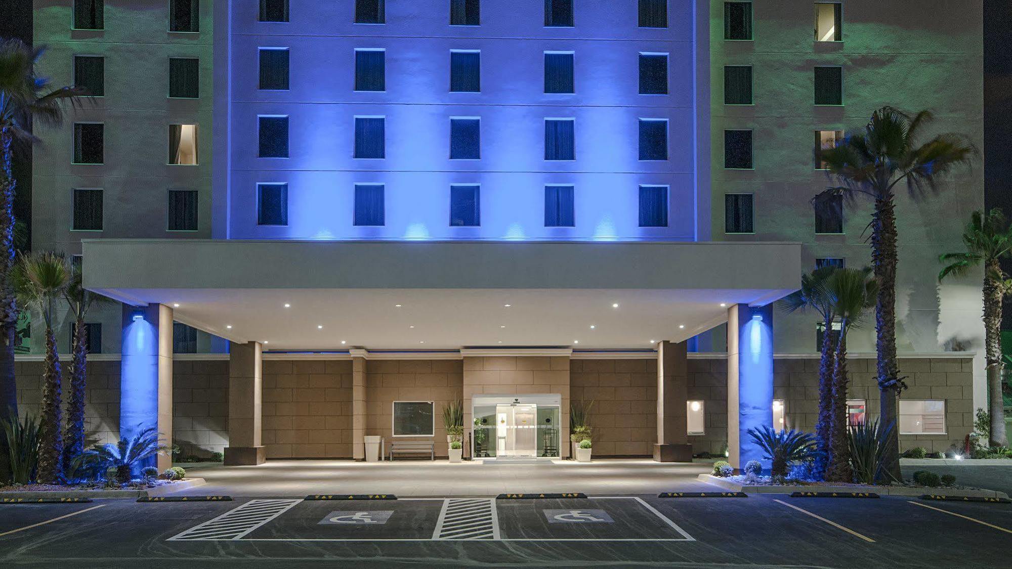 Holiday Inn Express & Suites Chihuahua Juventud By Ihg Zewnętrze zdjęcie